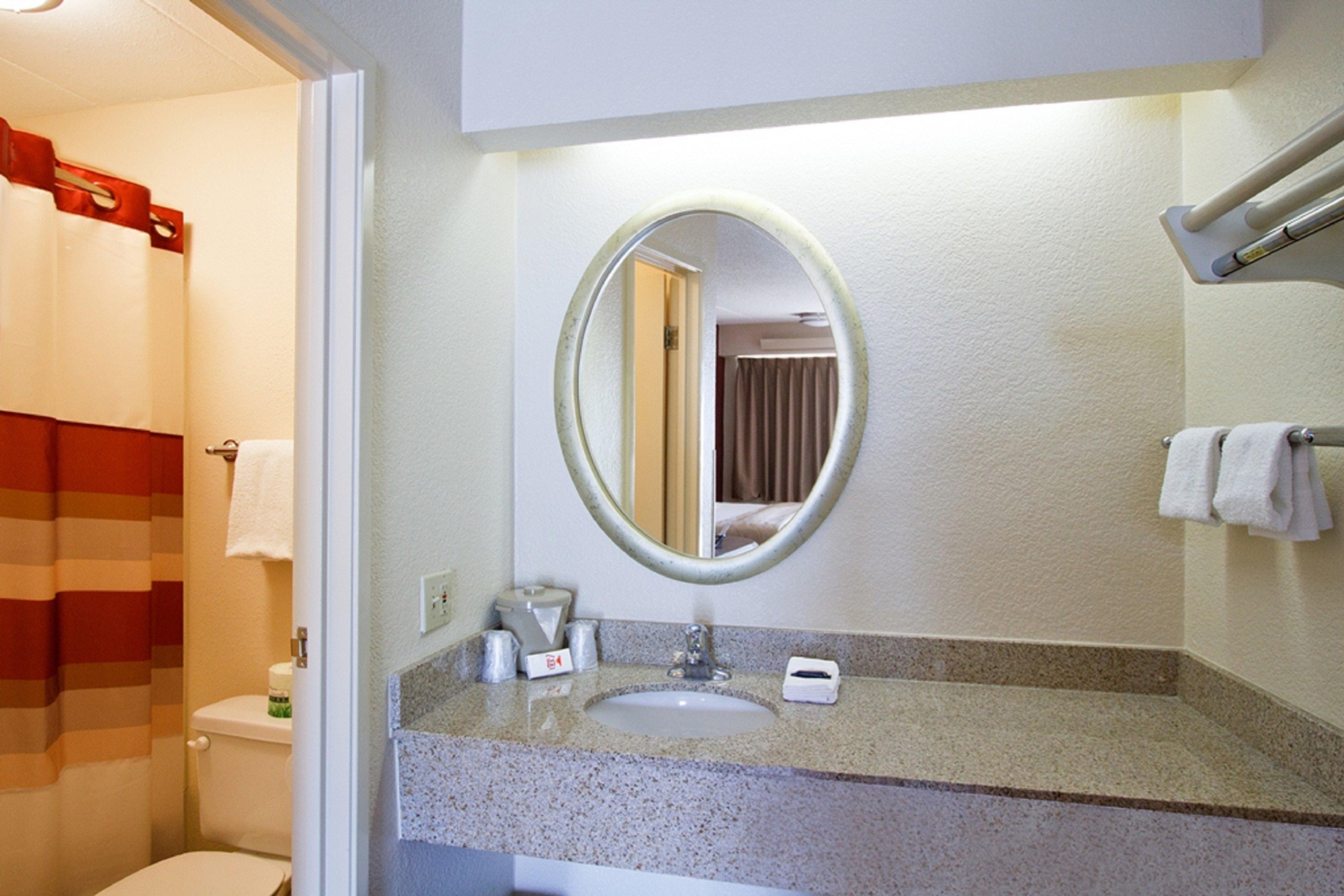 לנגהורן Red Roof Inn Philadelphia - Oxford Valley מראה חיצוני תמונה